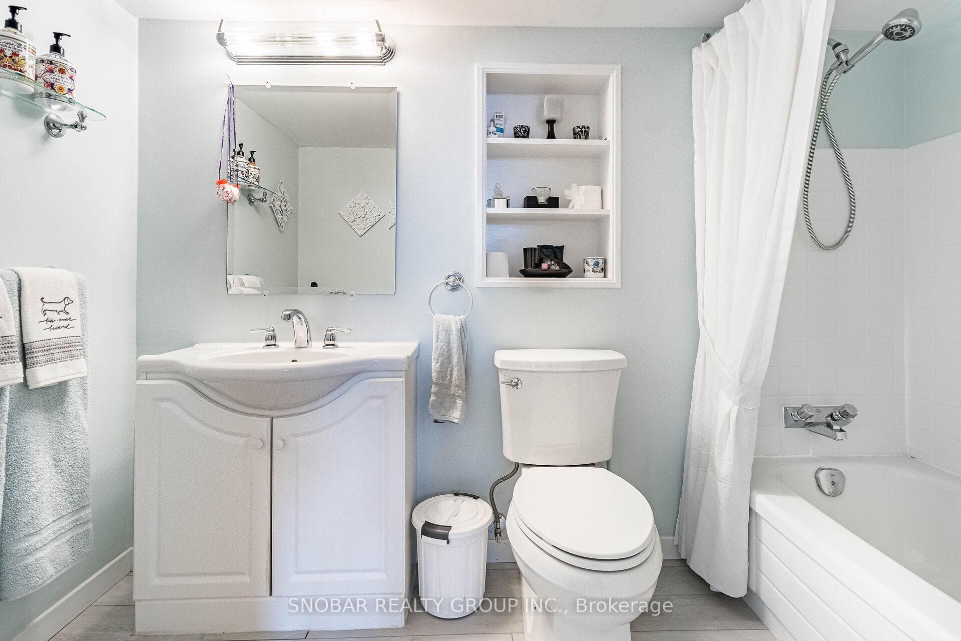 3369 Oakglade Crescent photo 17