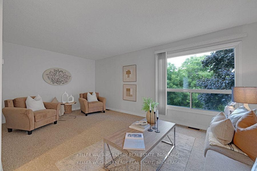 58 Parklane Circle photo 5