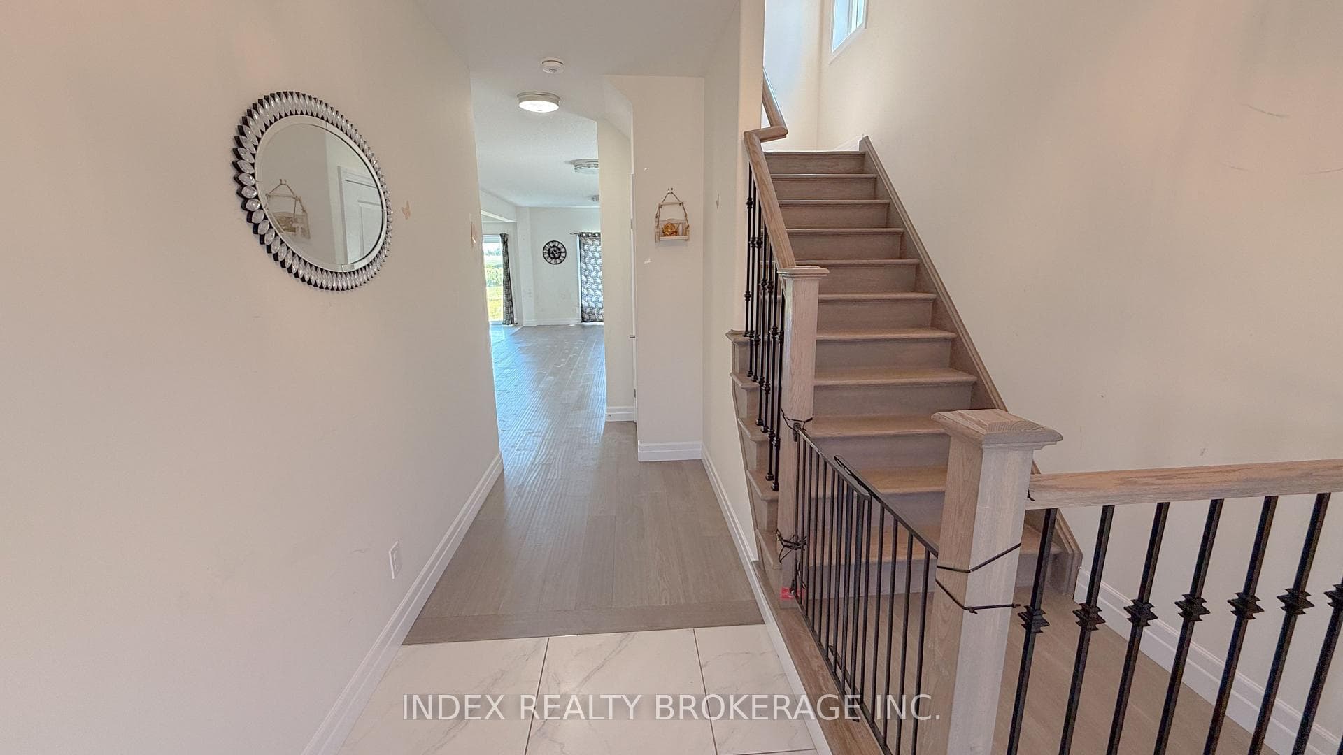 89 Grandville Circle photo 10