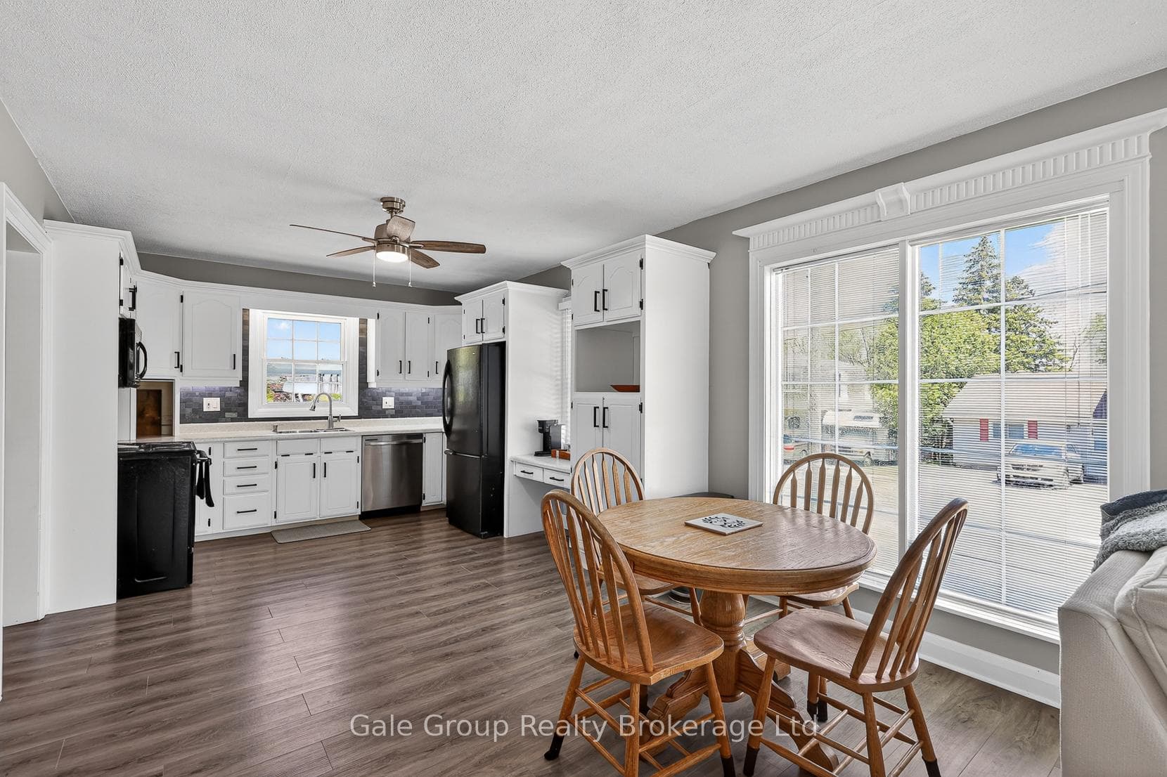 339 Spencer Street photo 11