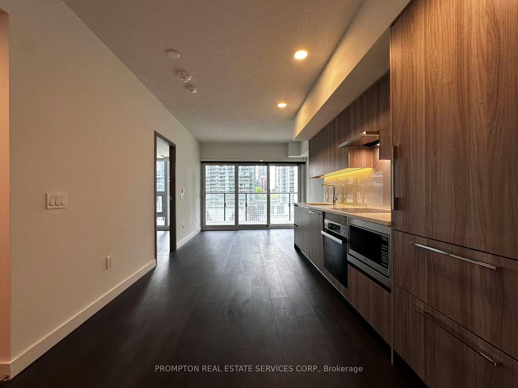 3 Concord Cityplace Way Unit 535 photo 6
