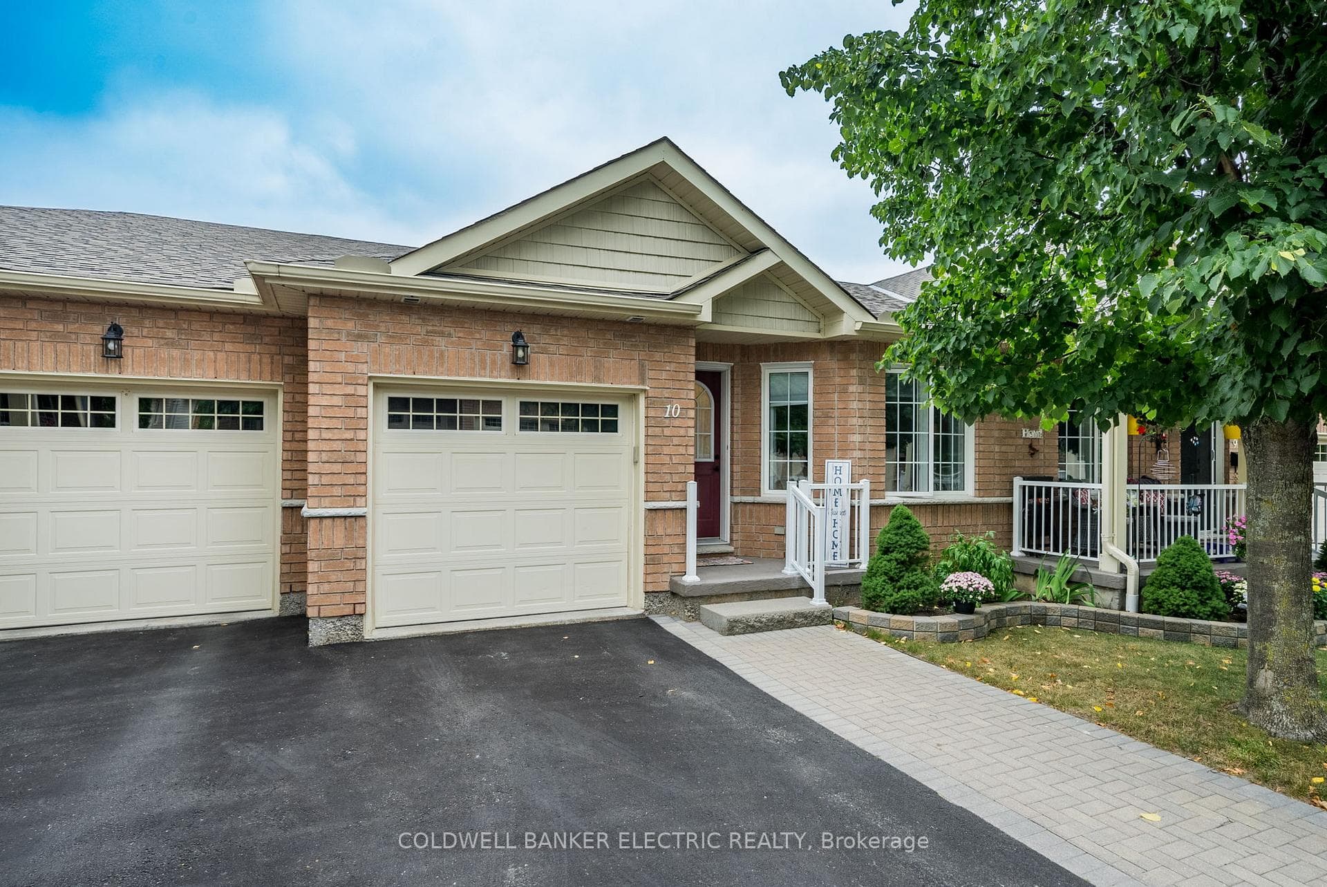 Welcome to 10-861 Wentworth Street