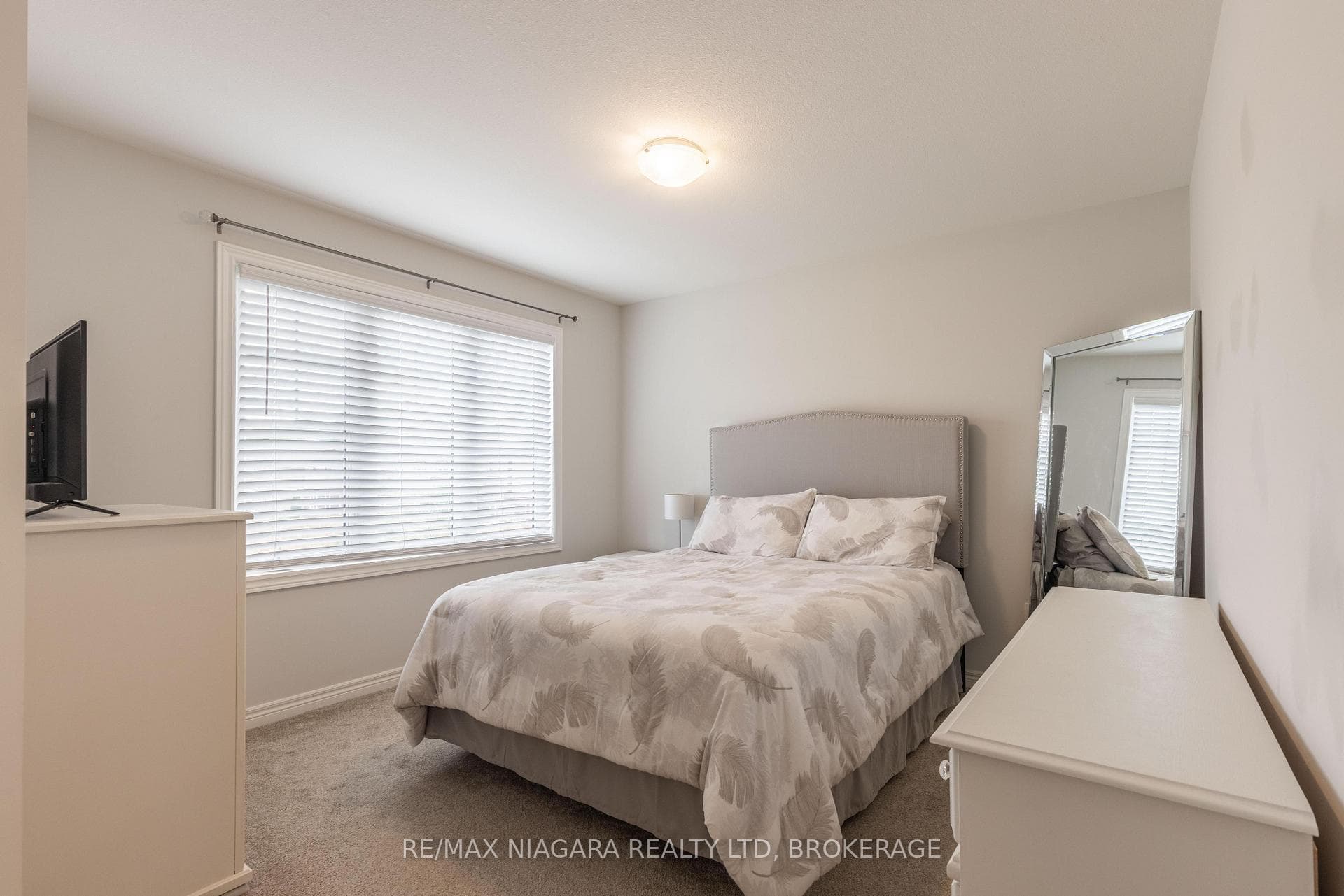 8073 Cole Court photo 14