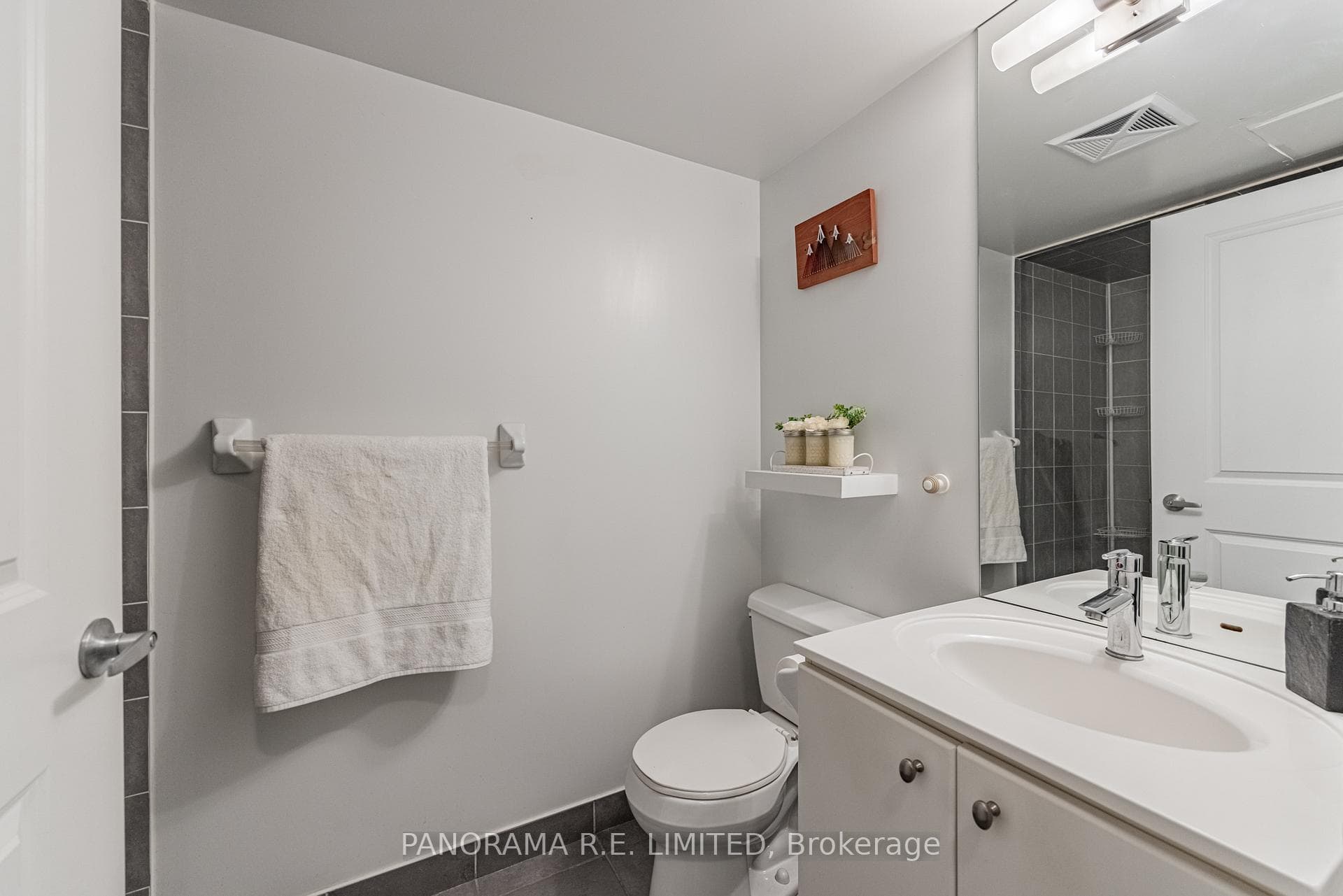 225 Sherway Gardens Road Unit 310 photo 12