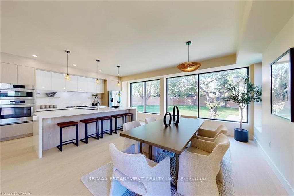 28 Dunsmore Gardens photo 2