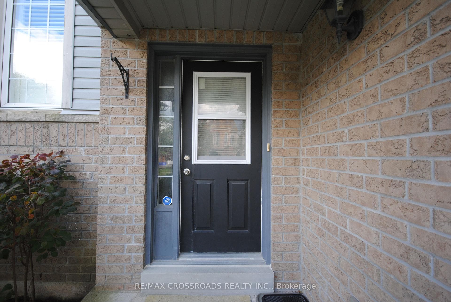 51 Beachgrove Crescent photo 3