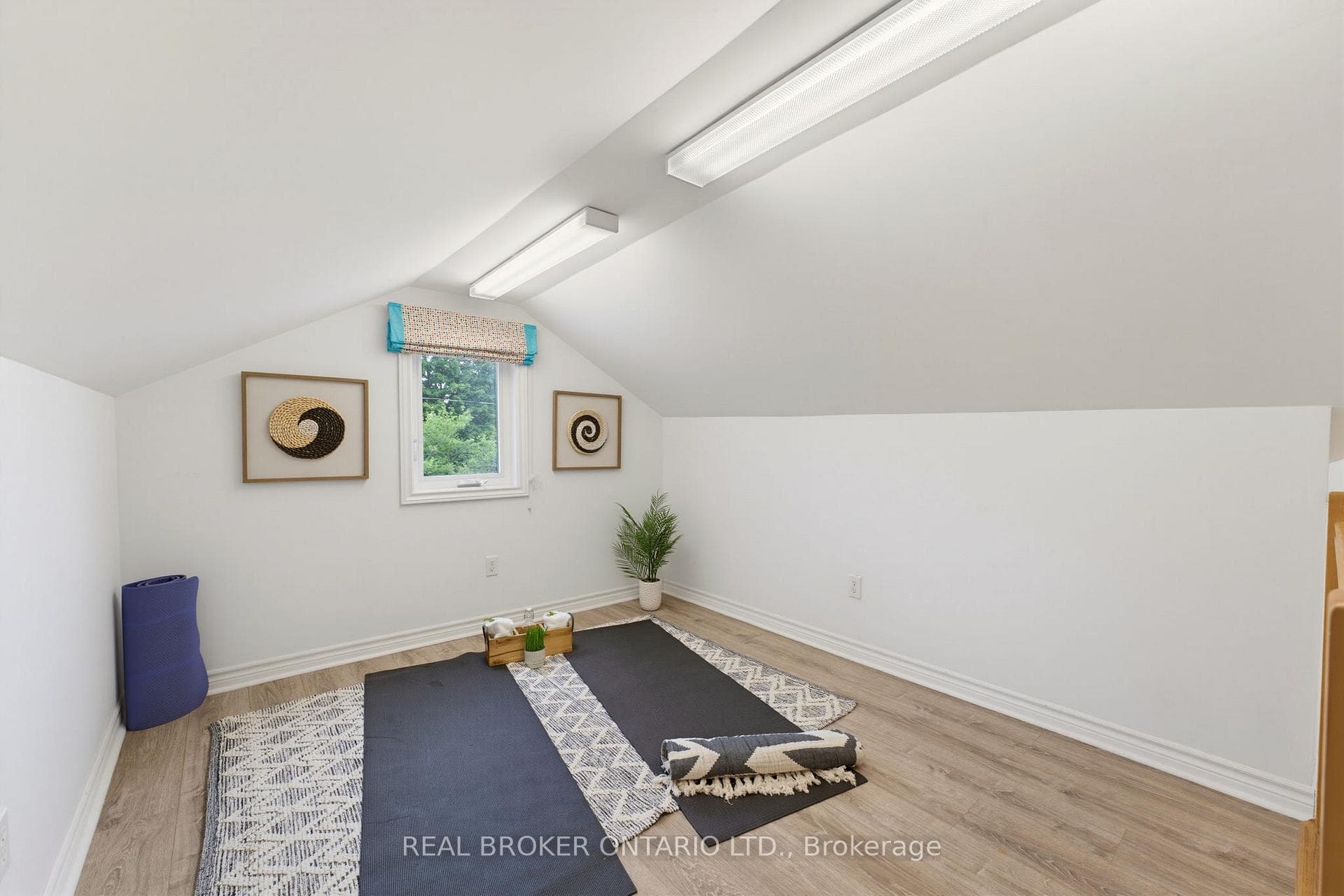181 Rodney Street photo 27
