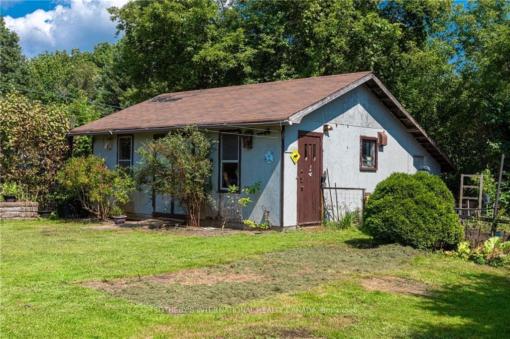2836 HISCOCK Road photo 2