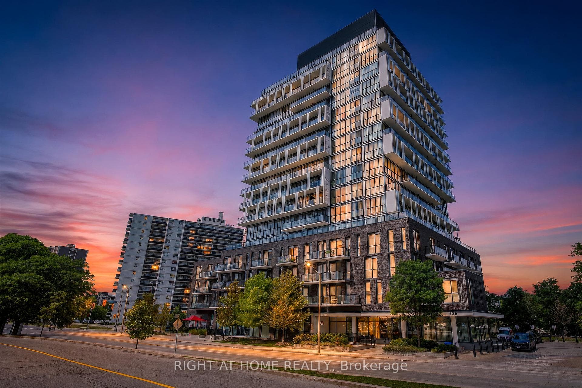 128 Fairview Mall Drive Unit 712 photo 32