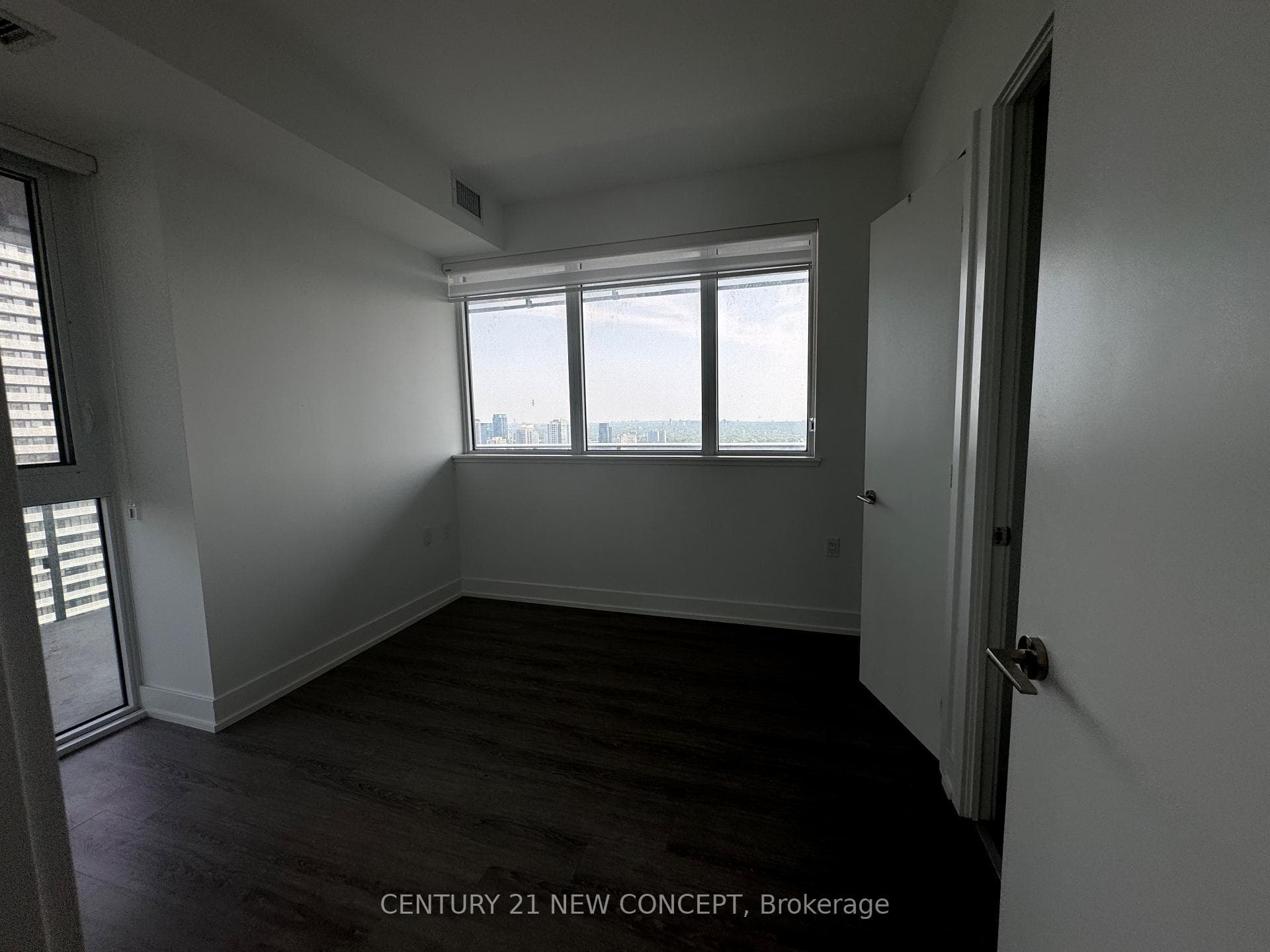 7 Grenville Street Unit 4605 photo 6