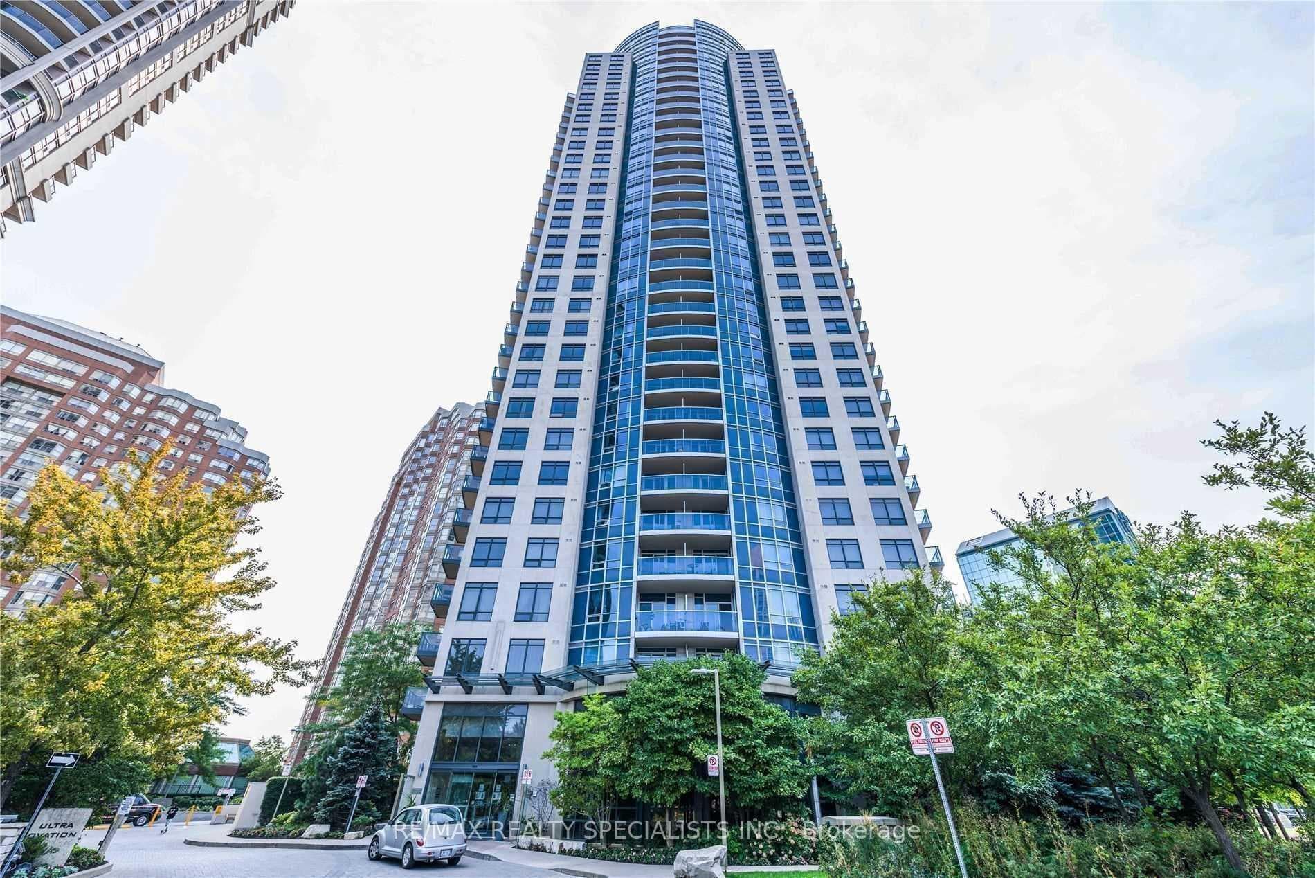 330 Burnhamthorpe Road Unit 3207 photo 3