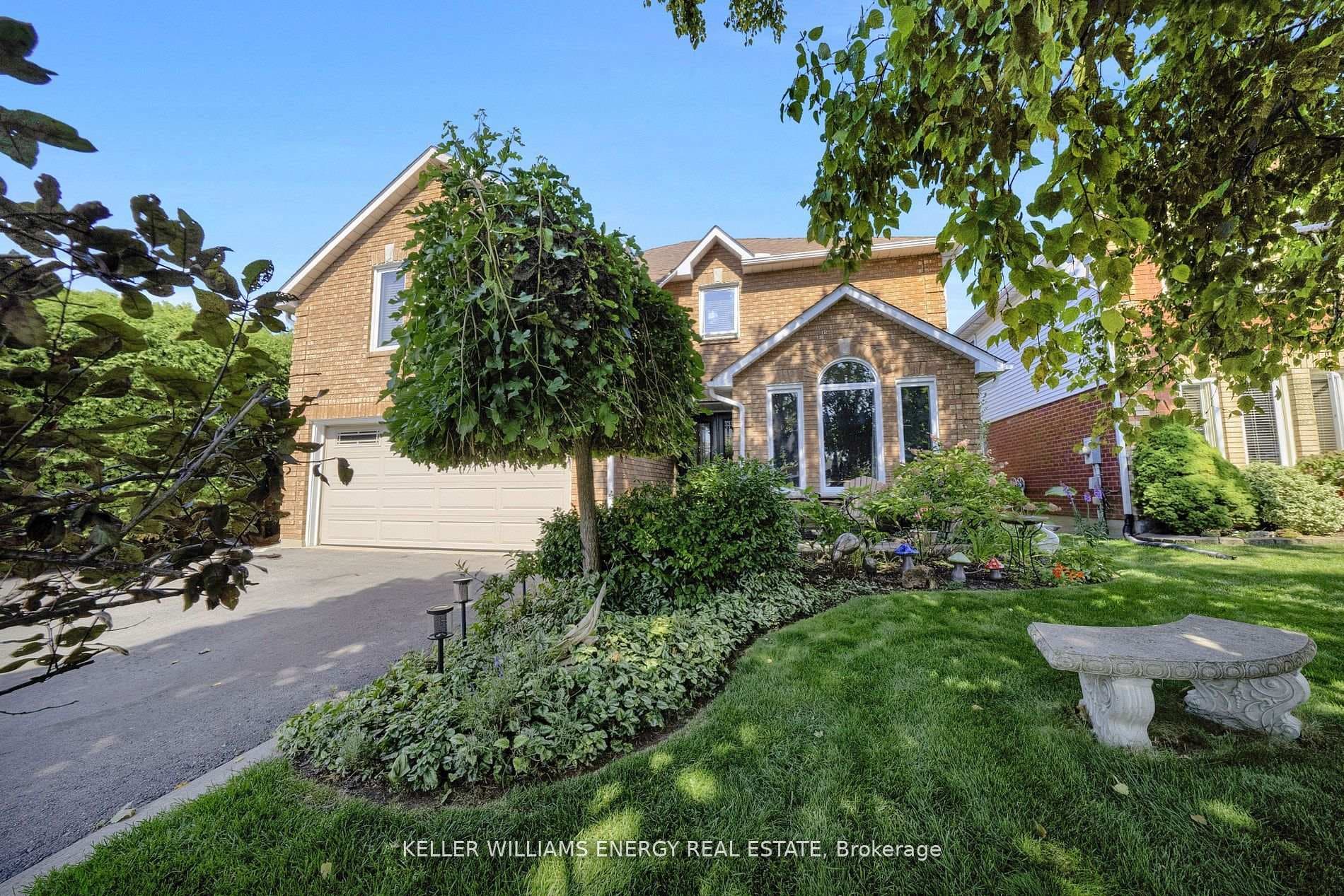 44 Rutherford Drive photo 3