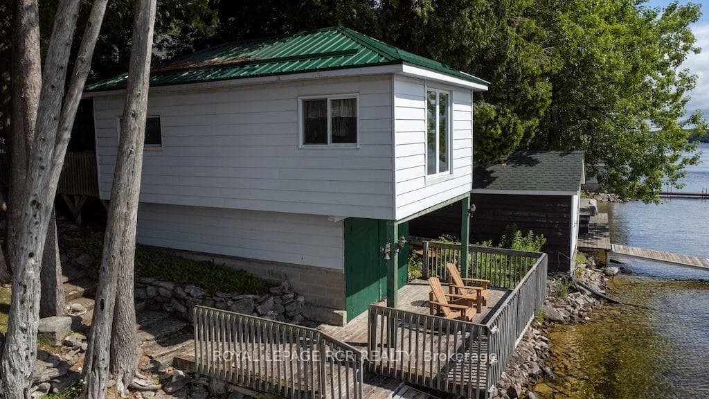 Bunkie Boathouse