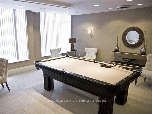 350 Red Maple Road Unit 612 photo 20