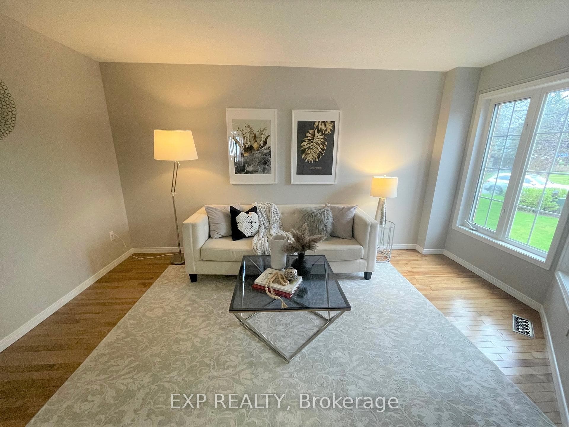 63 Beacon Way photo 3