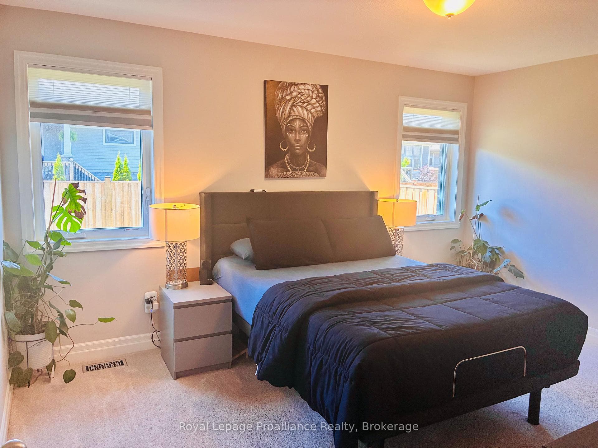 48 Mercedes Drive photo 14
