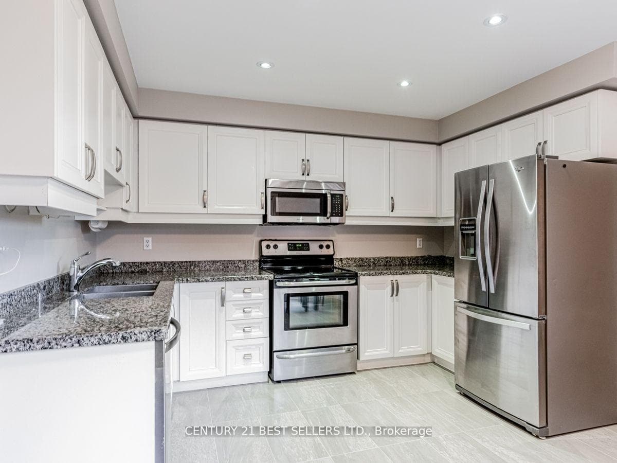 178 Queen Street photo 5