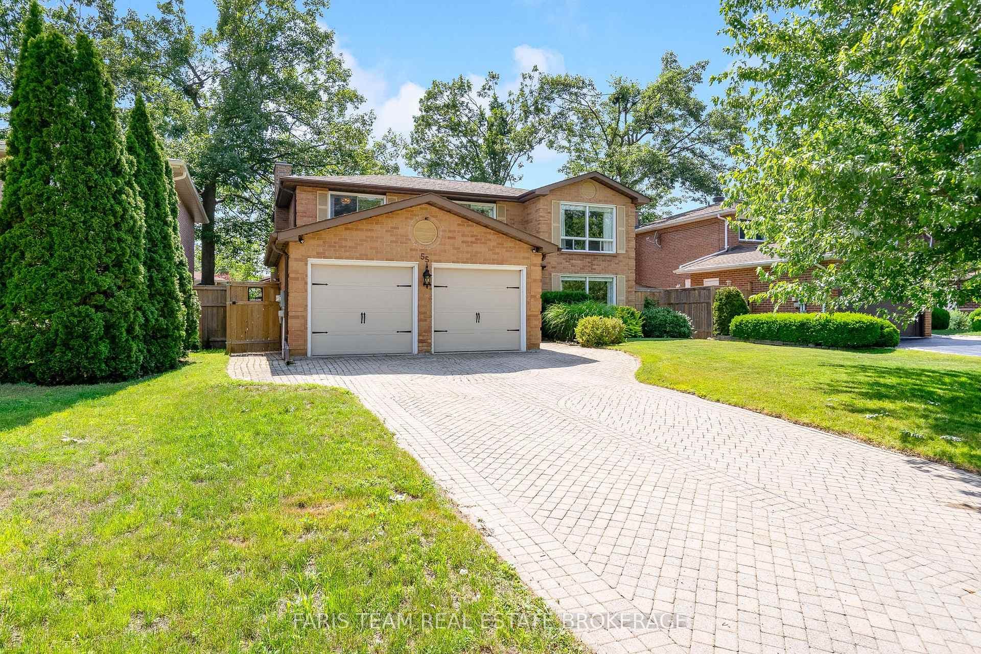 55 Oakridge Drive photo 3