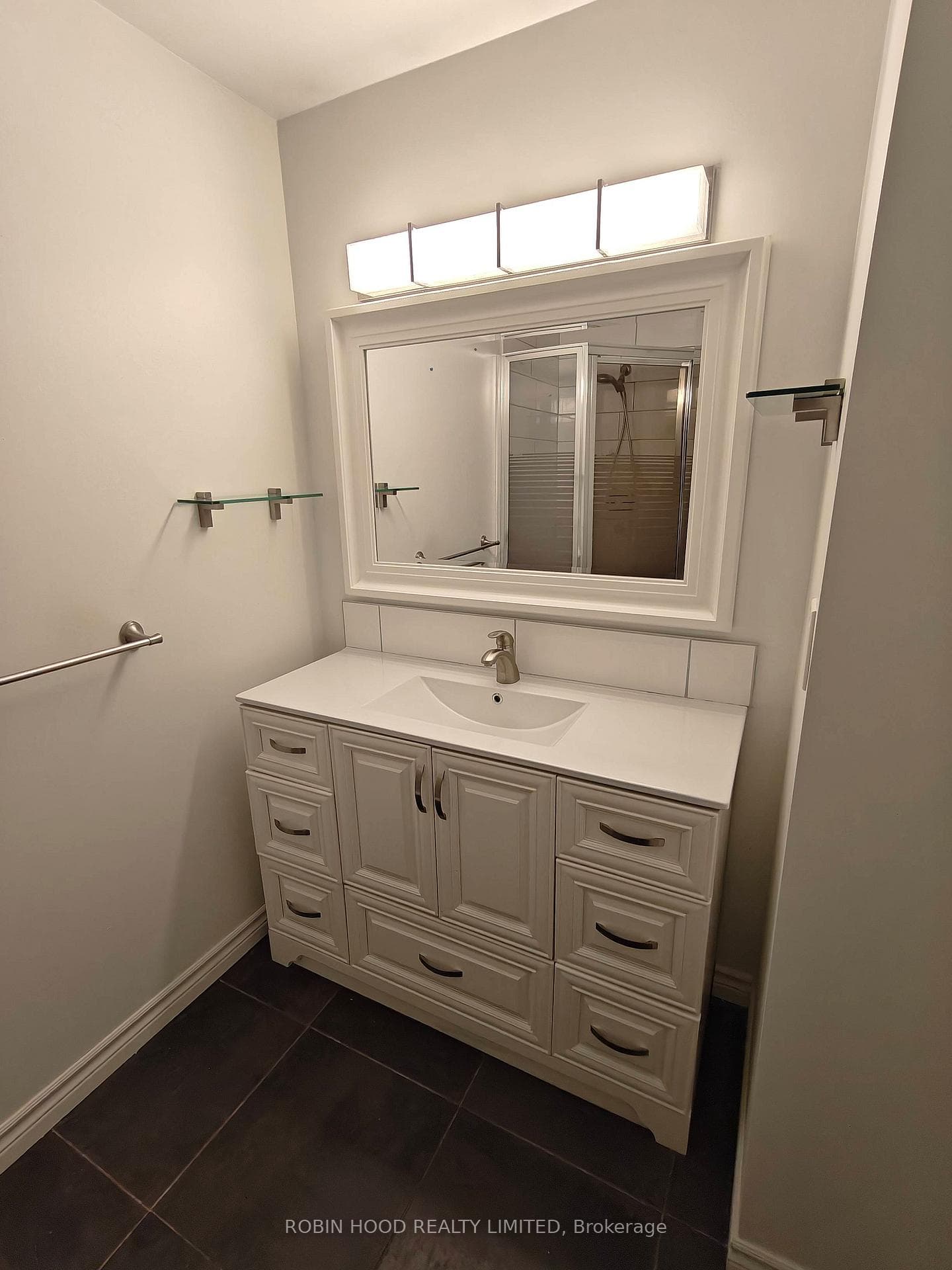 960 Teron Road Unit 608 photo 9