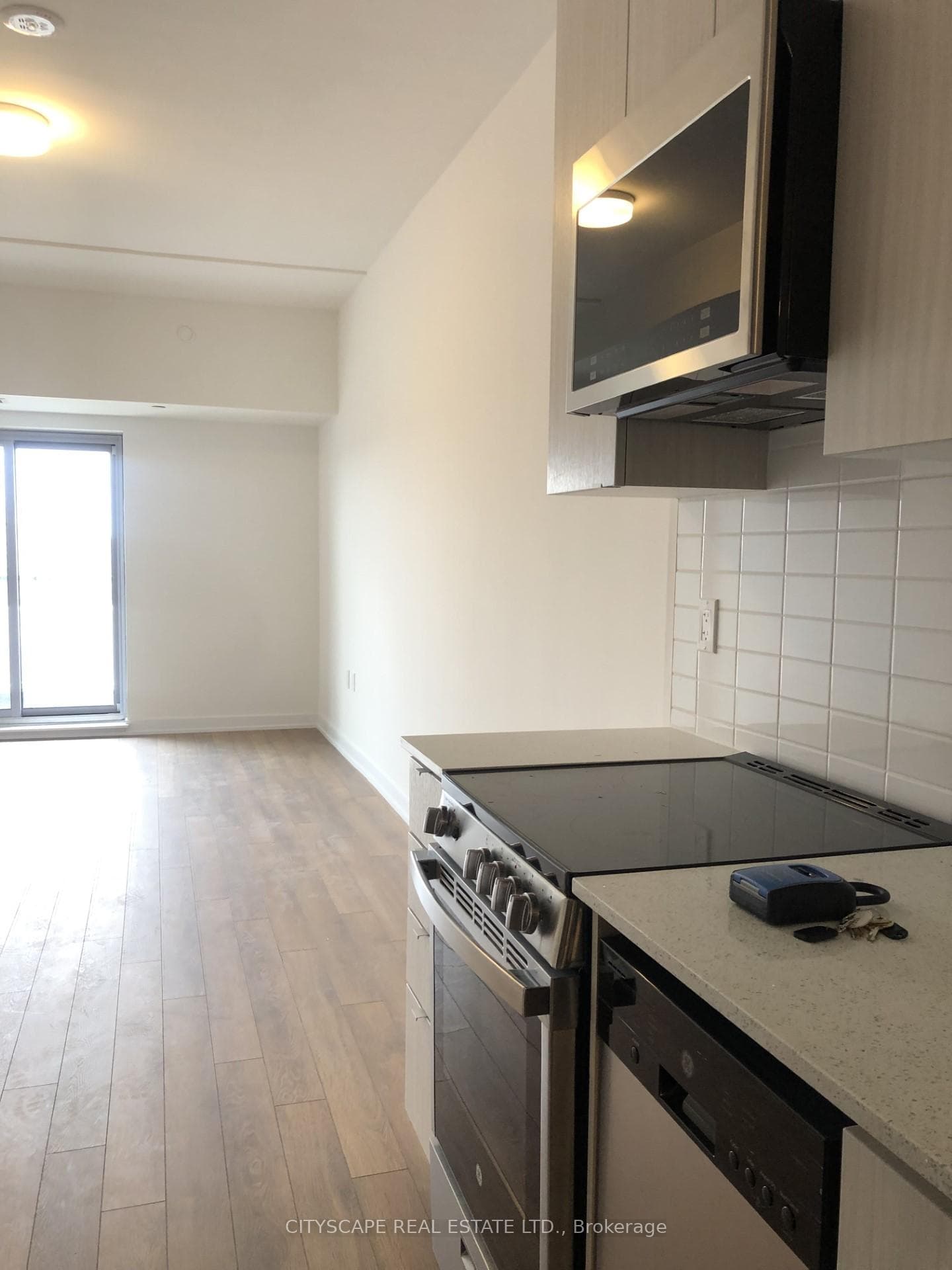 2433 Dufferin Street Unit 615 photo 9