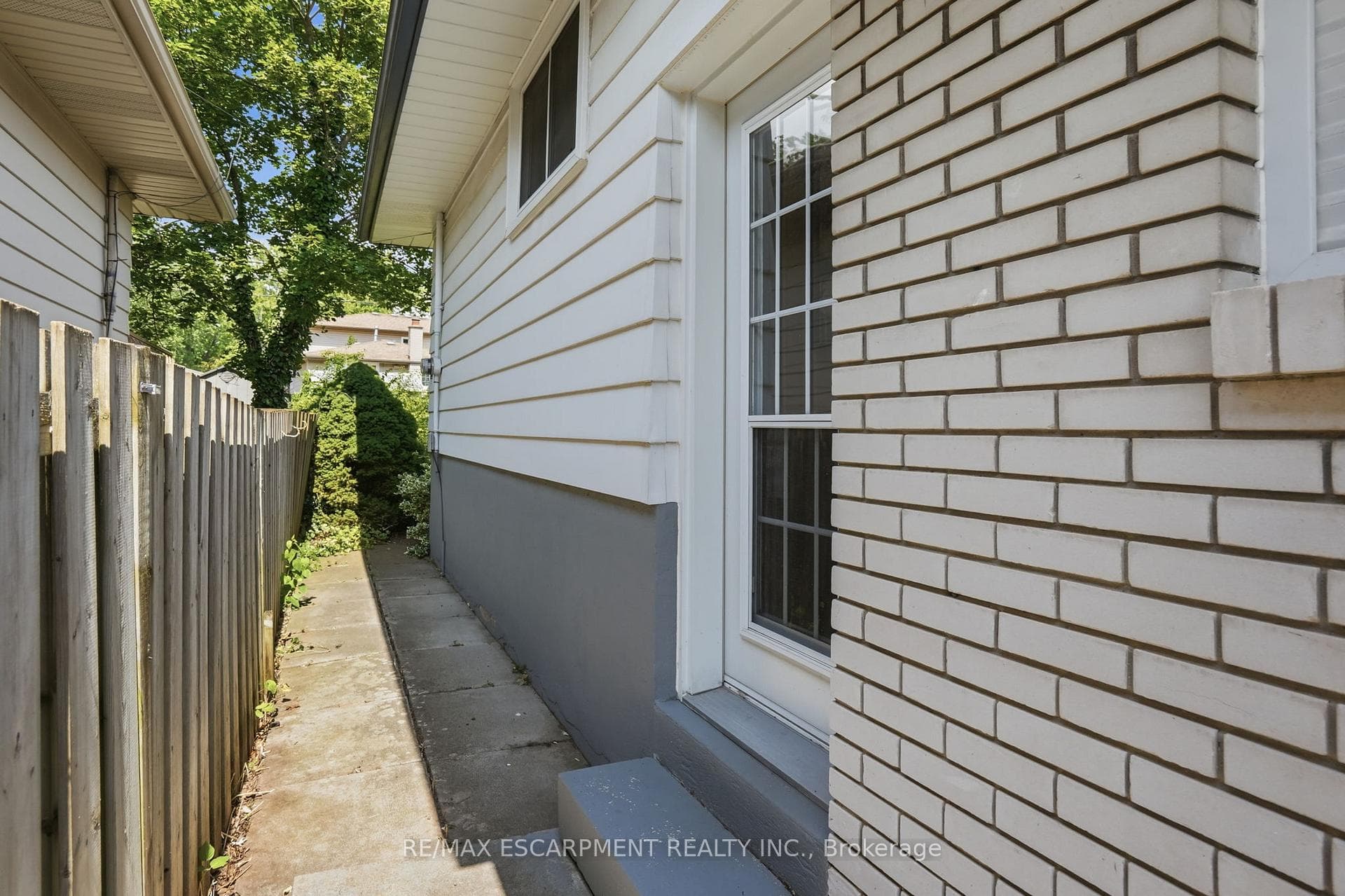 5155 Idlewood Crescent photo 32