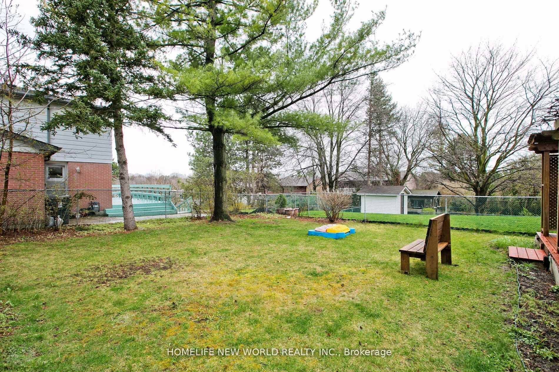 77 Aspenwood Drive photo 35