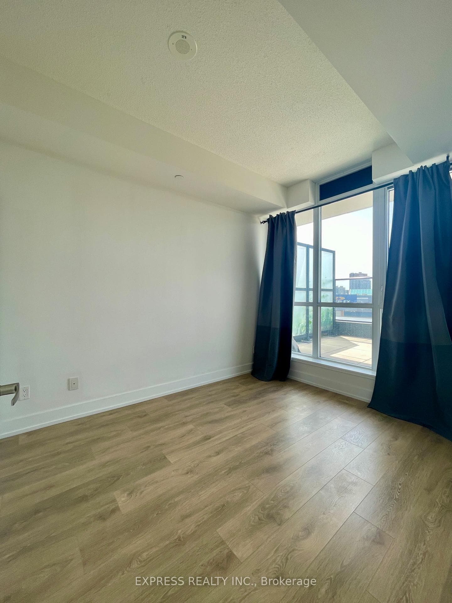 128 Fairview Mall Drive Unit 501 photo 7