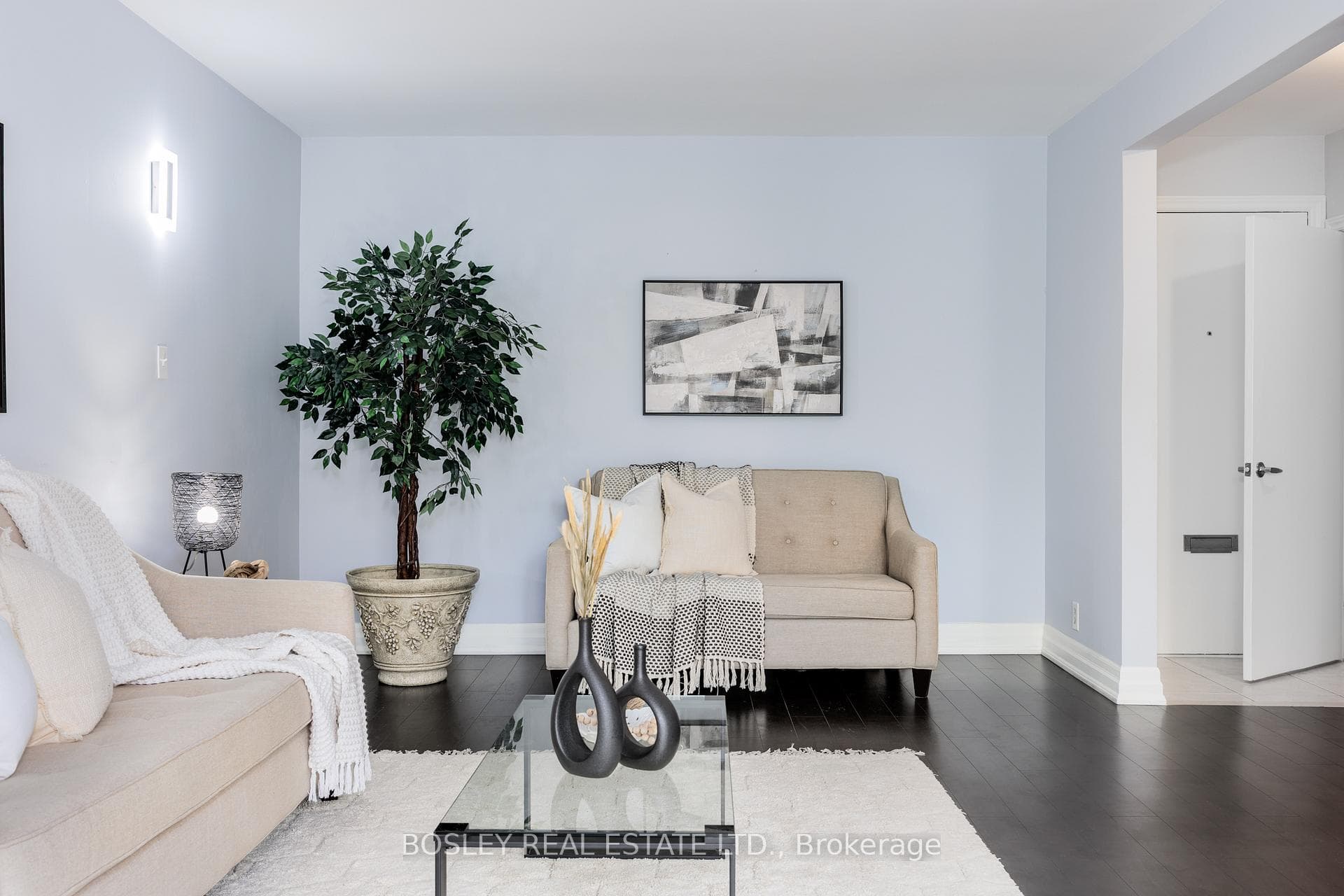 4357 Bloor Street Unit 16 photo 5