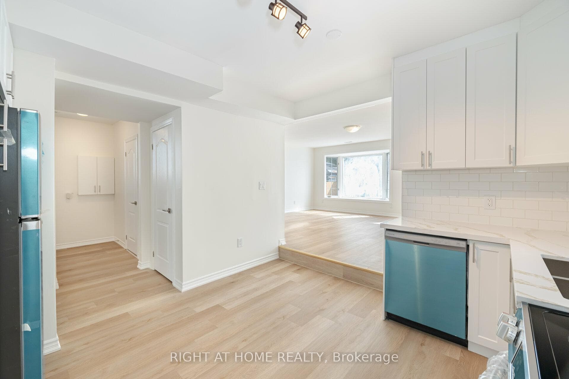 163 Bruce Street photo 8