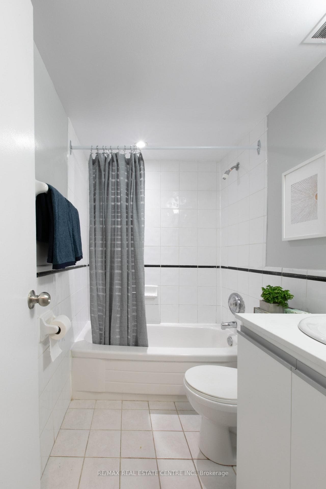 100 Graydon Hall Drive Unit 1009 photo 20