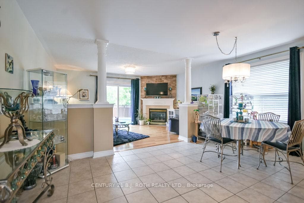 30 McAvoy Drive photo 9