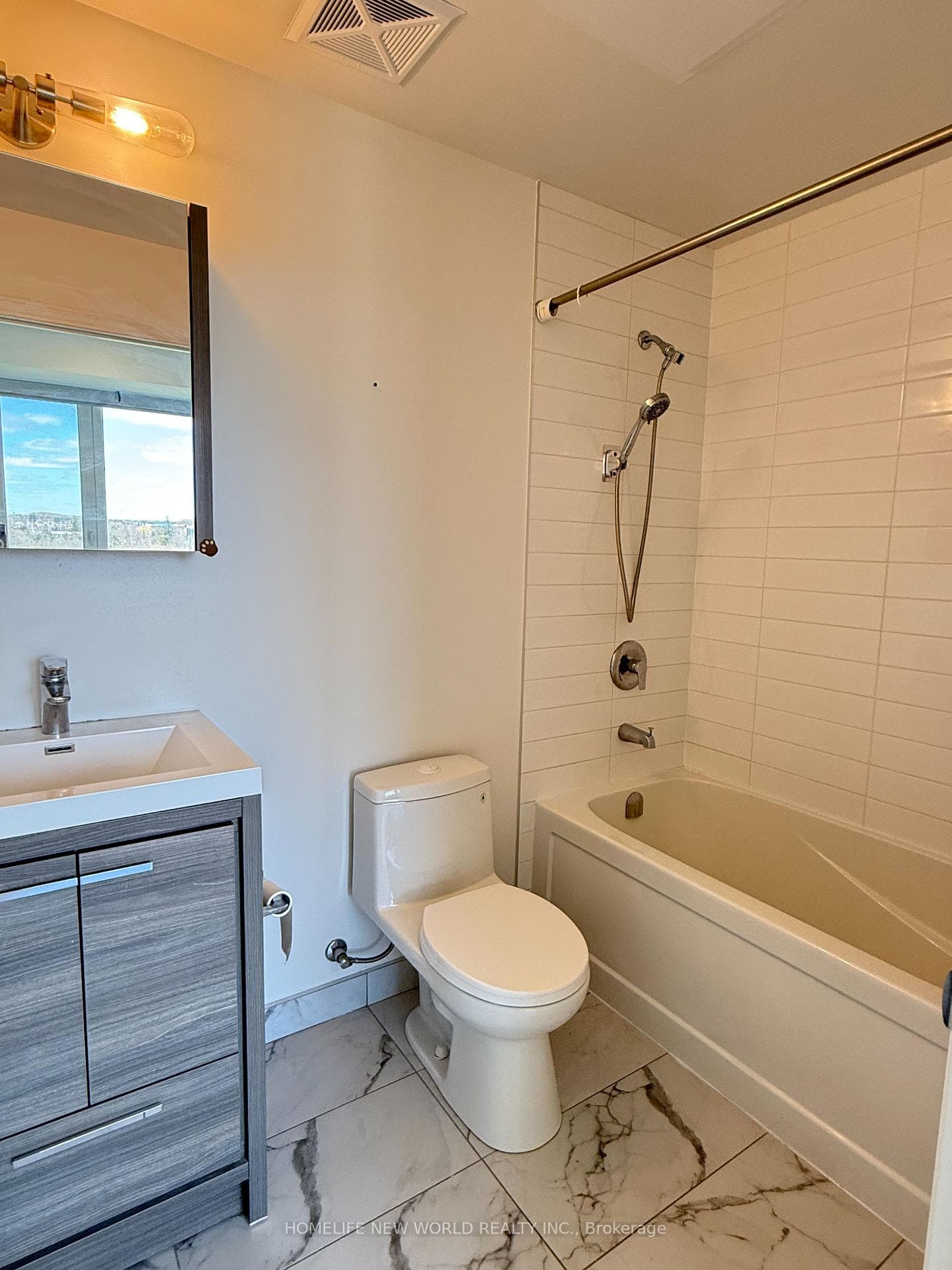 18 Rouge Valley Drive Unit 601 photo 8