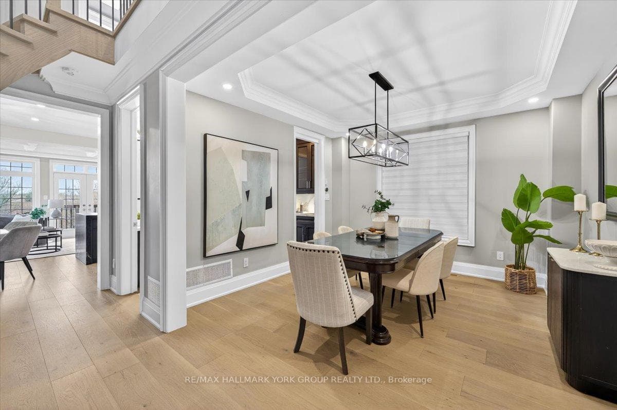 40 Alex Campbell Crescent photo 8