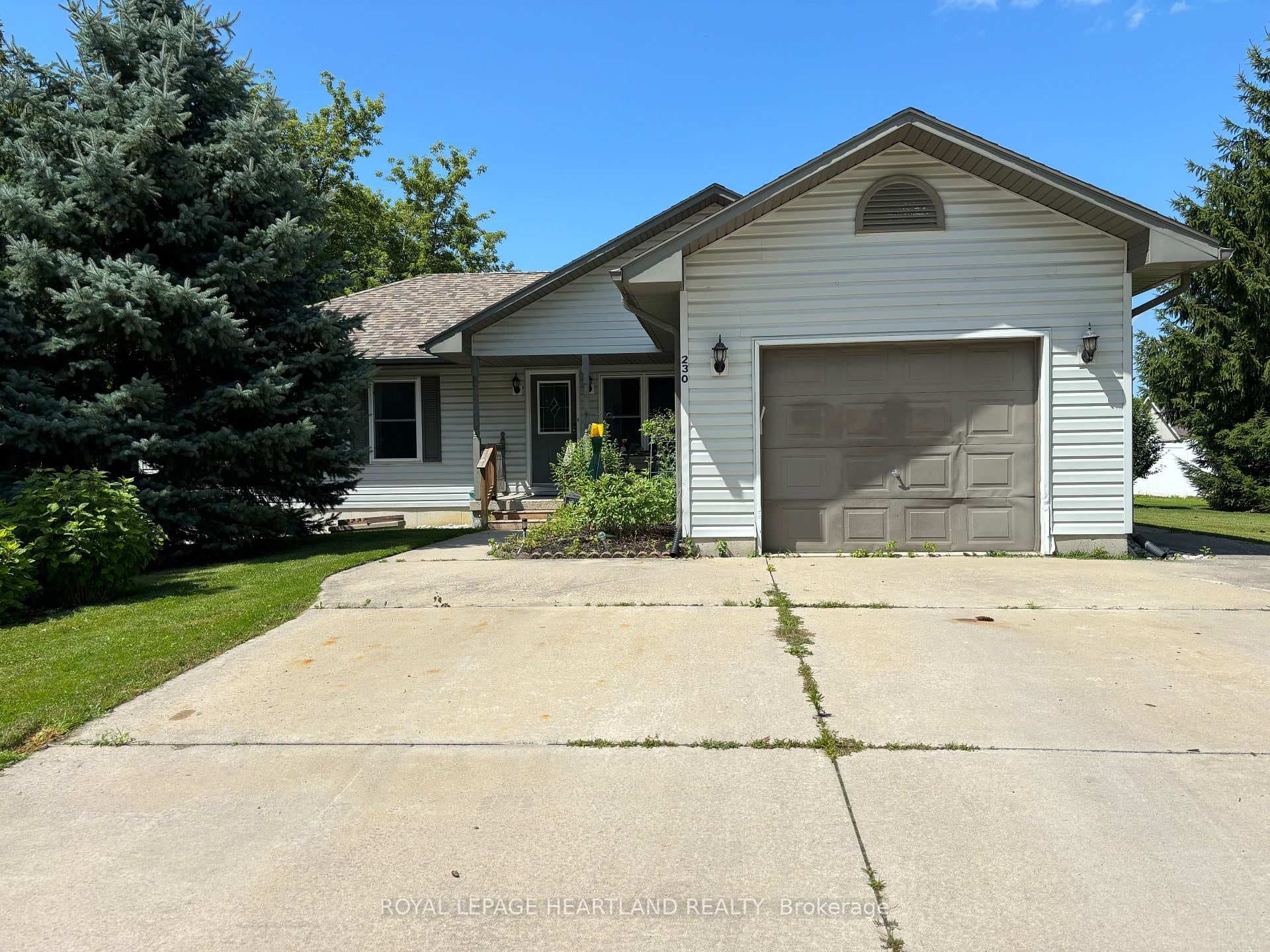 230 Huron Street photo 2