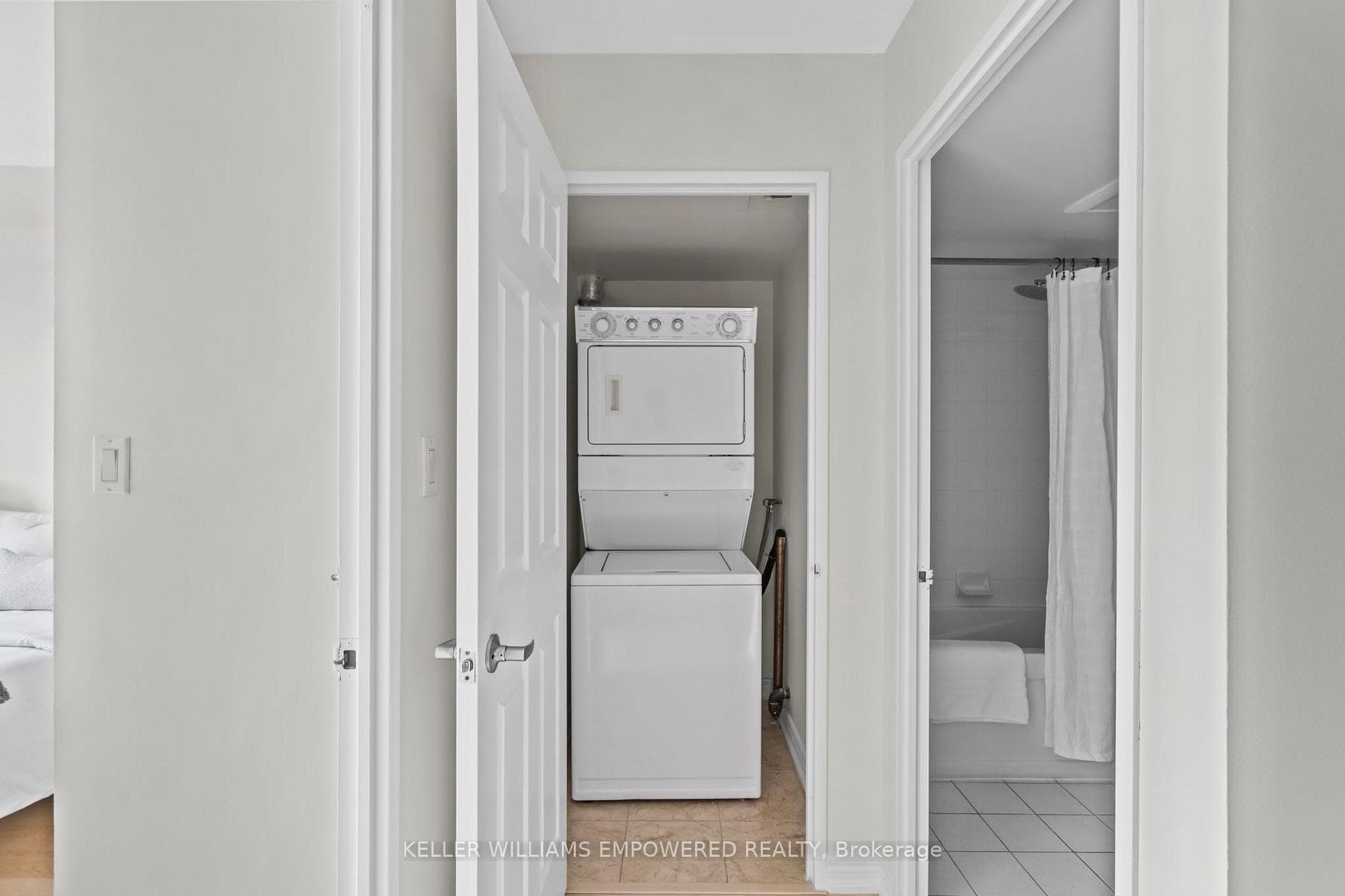 1369 Bloor Street Unit 308 photo 19