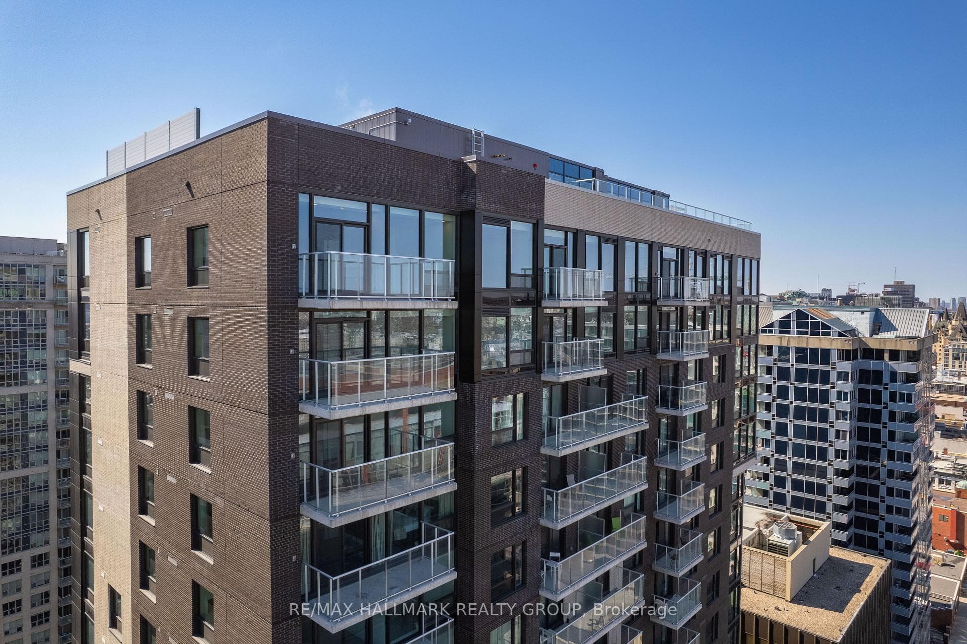 180 George Street Unit 1407 photo 21