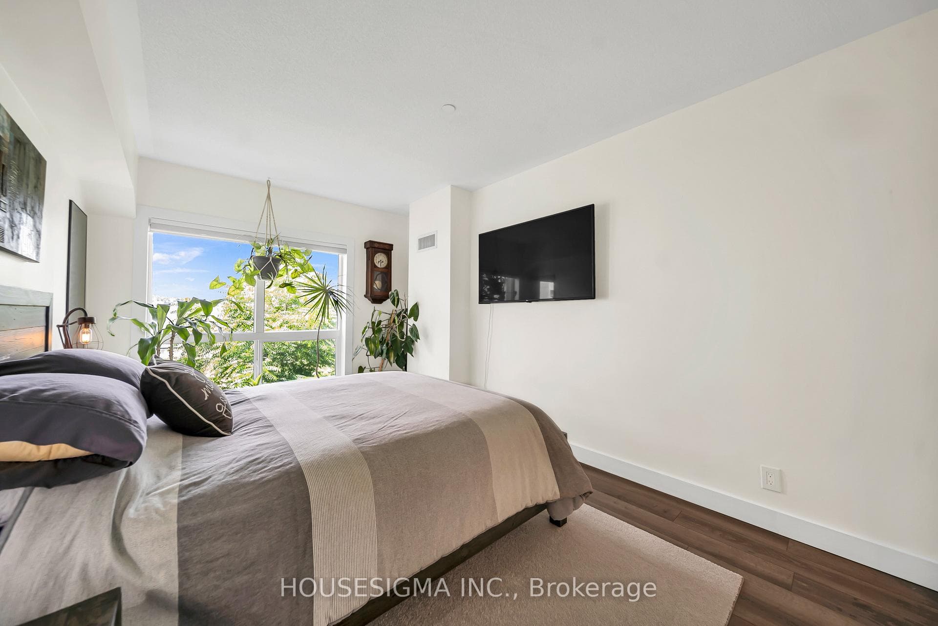 8 Harris Street Unit 207 photo 33