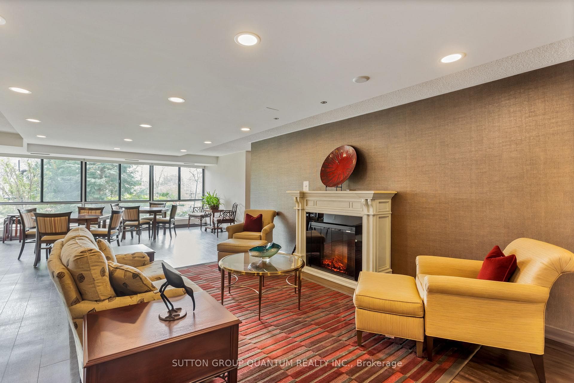 1400 Dixie Road Unit 605 photo 32
