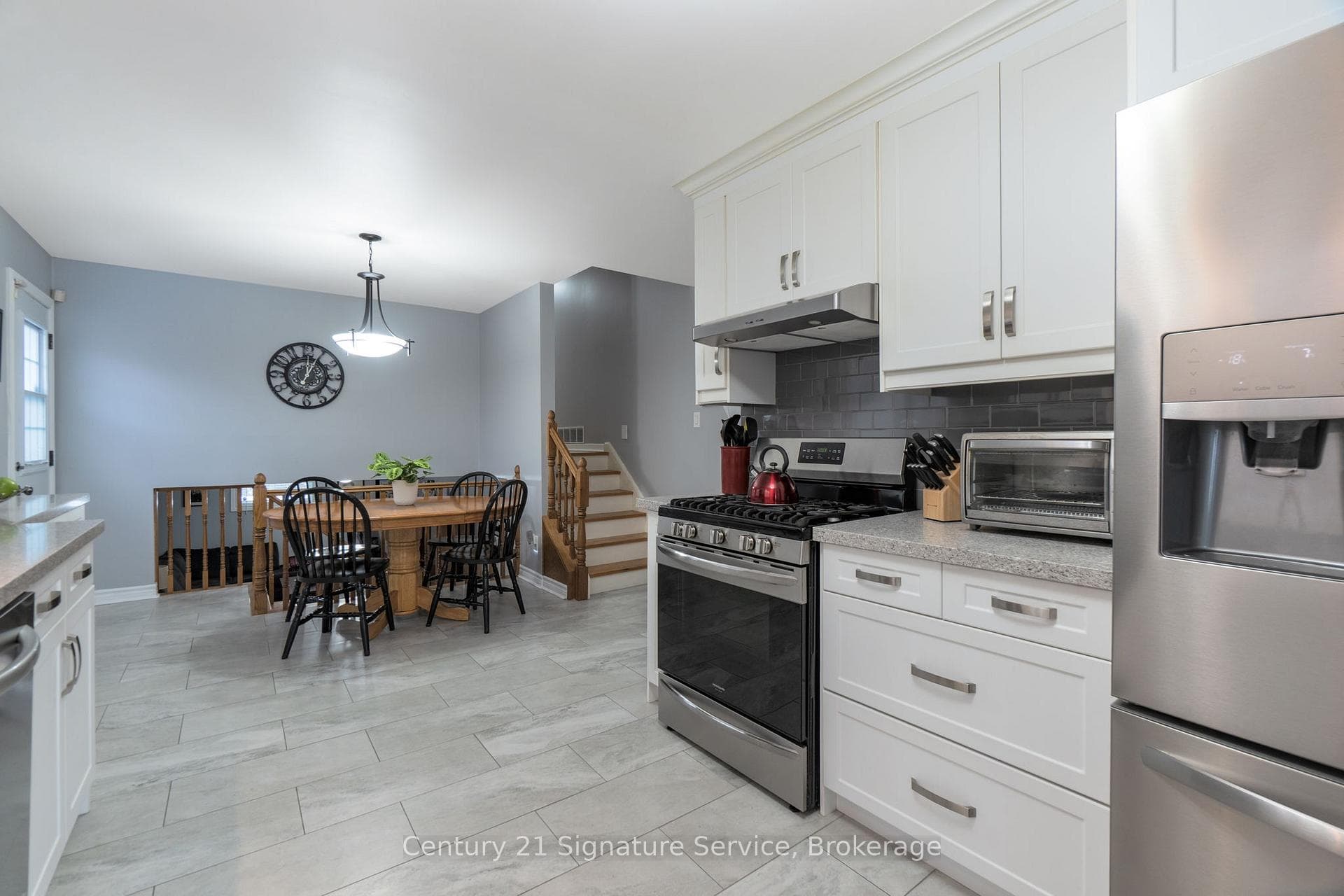 854 Forestwood Drive photo 6