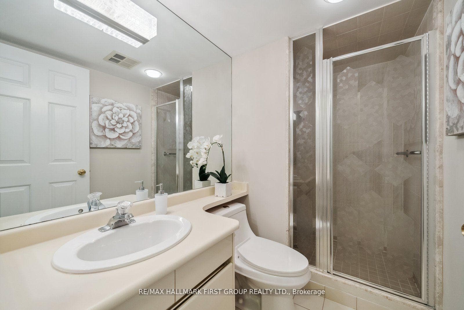 20 Guildwood Parkway Unit 410 photo 18