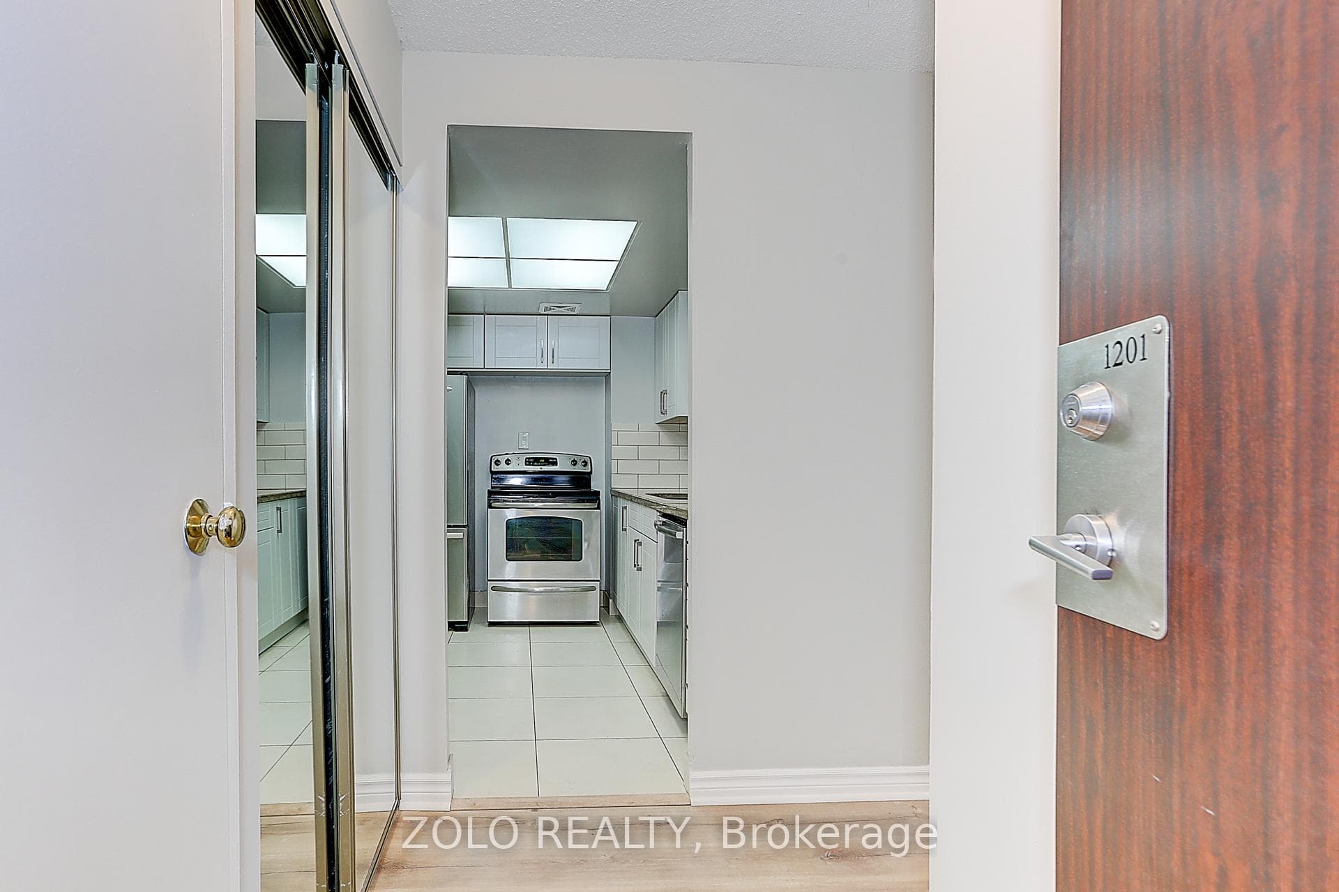 5765 Yonge Street Unit 1201 photo 13