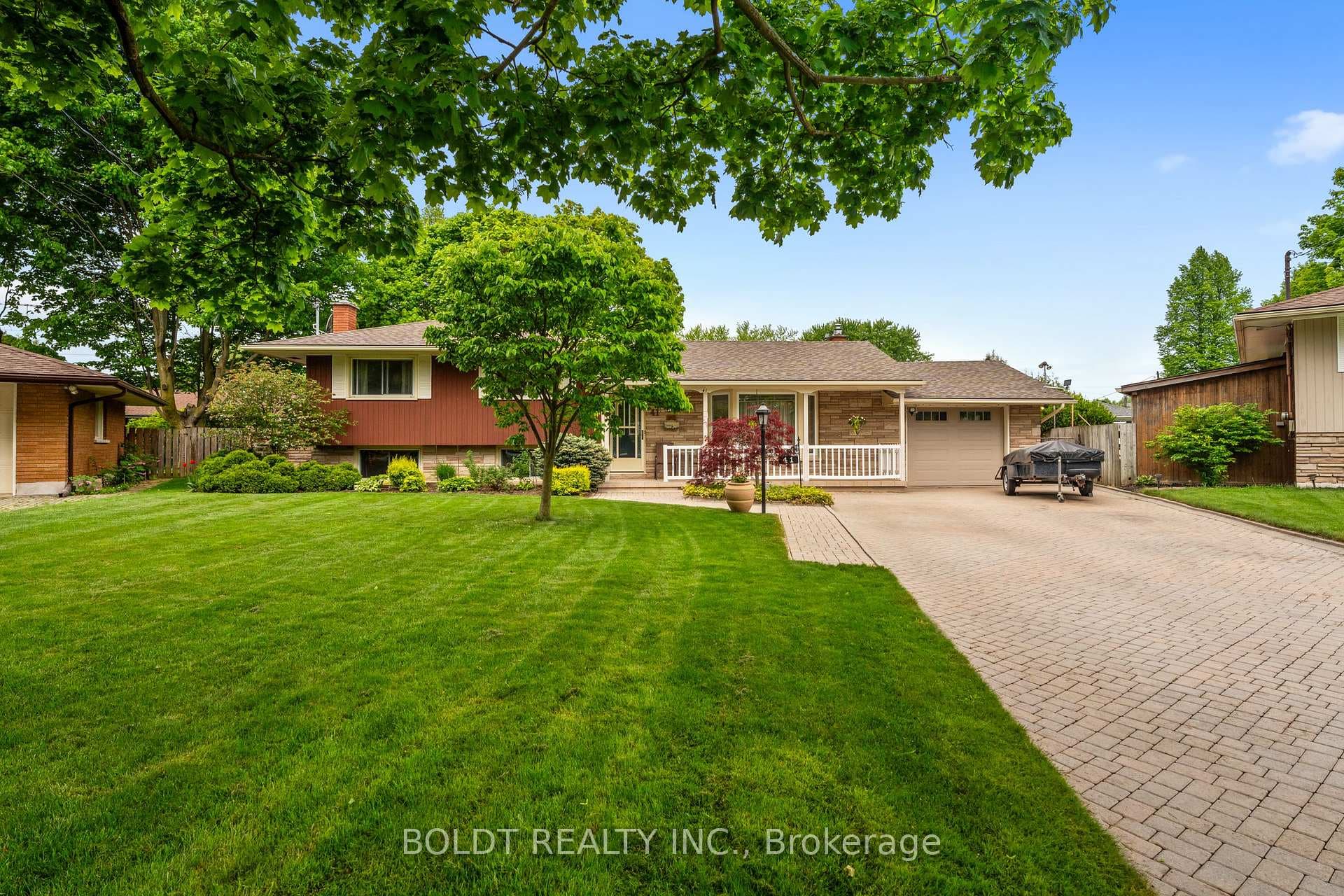 41 Neptune Drive photo 34