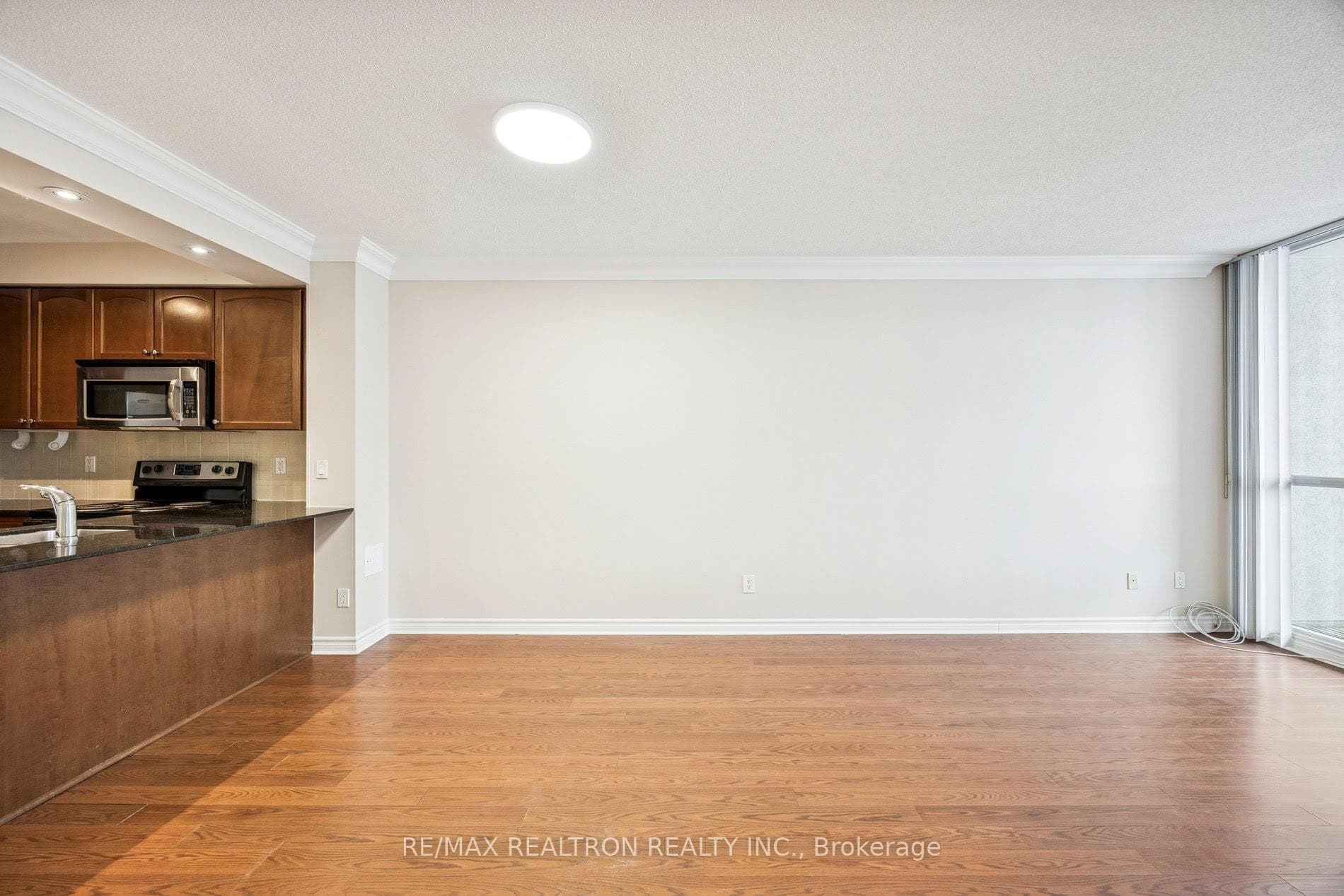 88 Promenade Circle Unit 302 photo 21