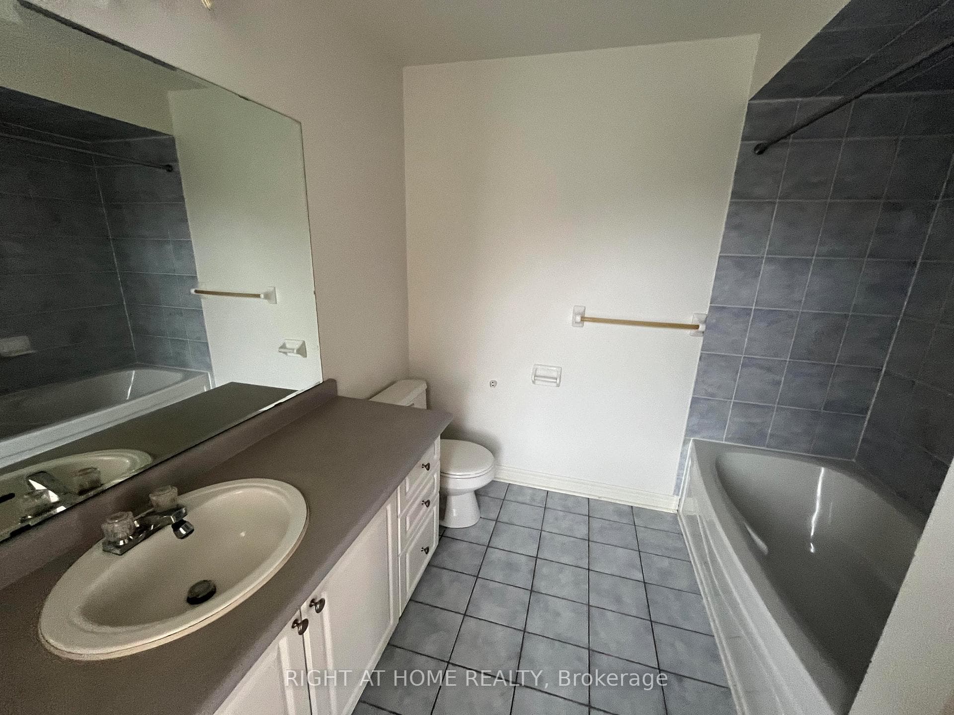 5901 Bermuda Drive Unit Upper photo 20