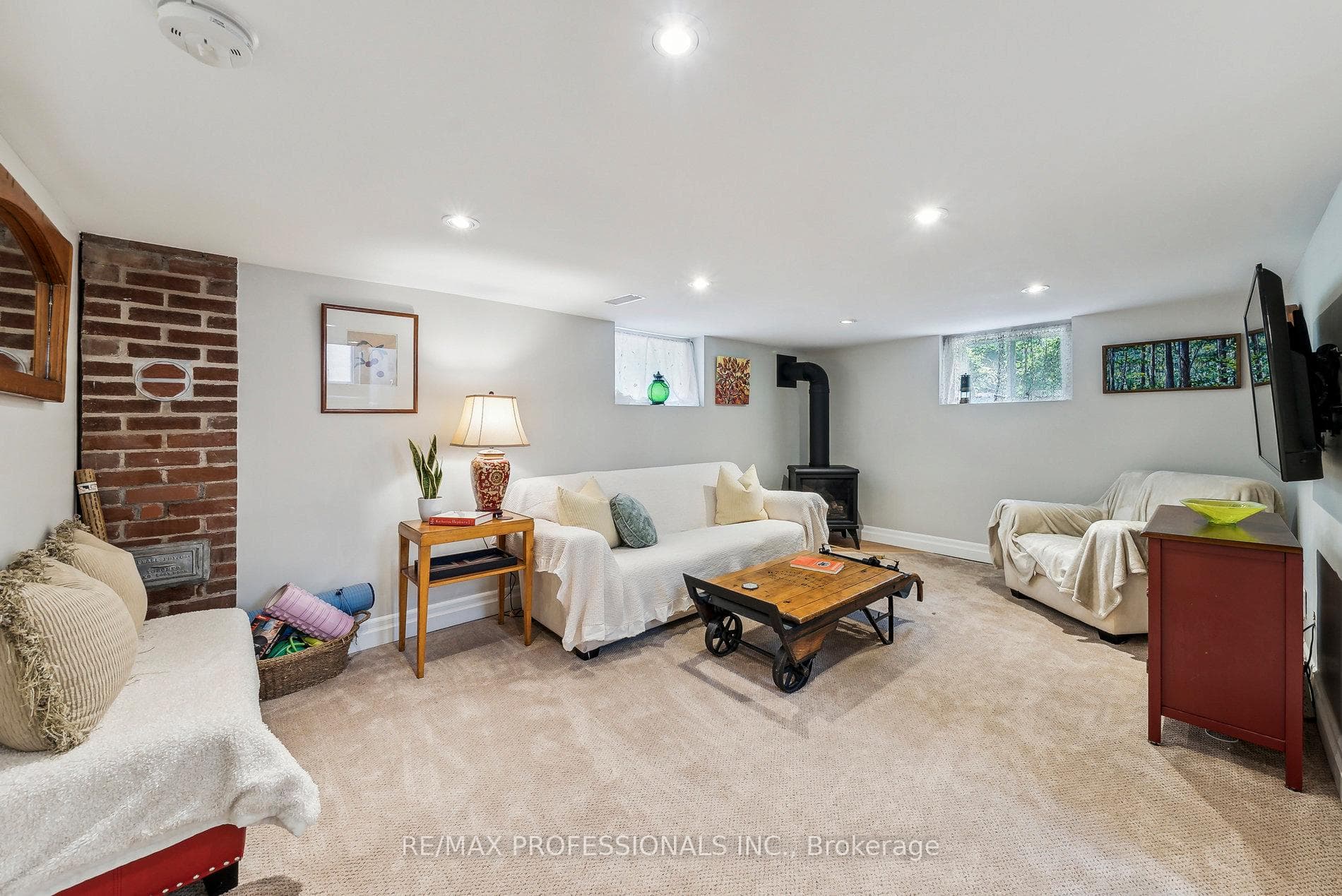 62 Birchmount Road photo 26