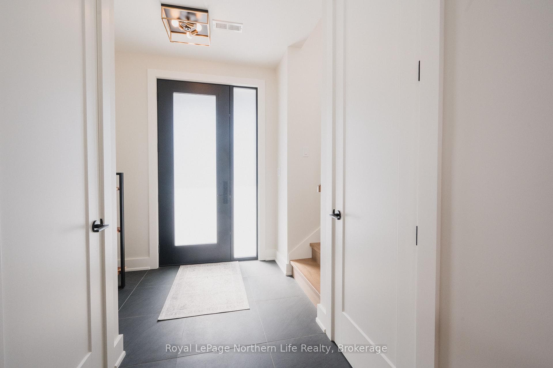 39 Kenreta Drive photo 2