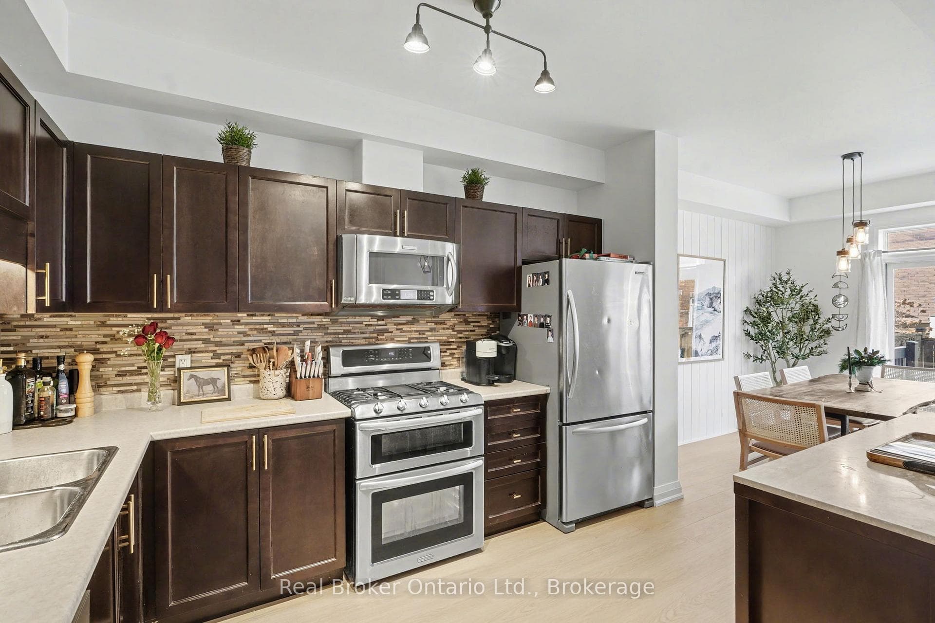 45 SEABREEZE Crescent Unit 18 photo 10