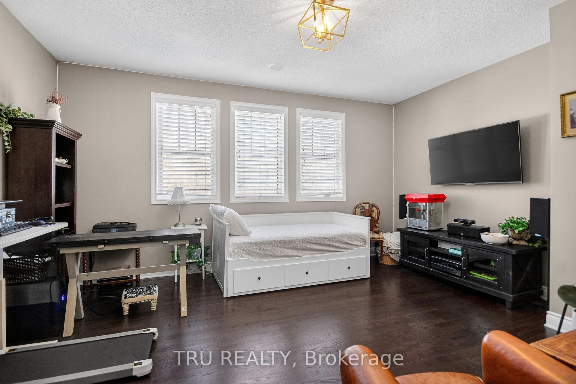 126 Pinelock Street photo 38