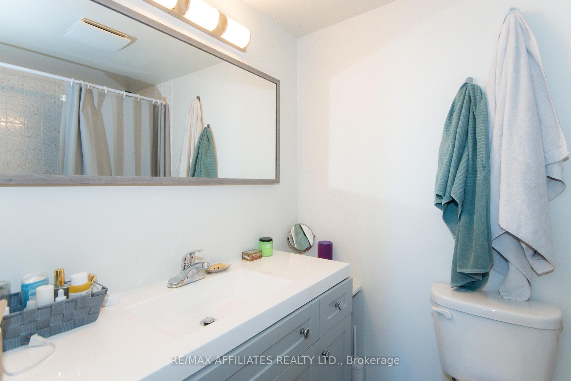 500 Laurier Avenue Unit 2104 photo 24