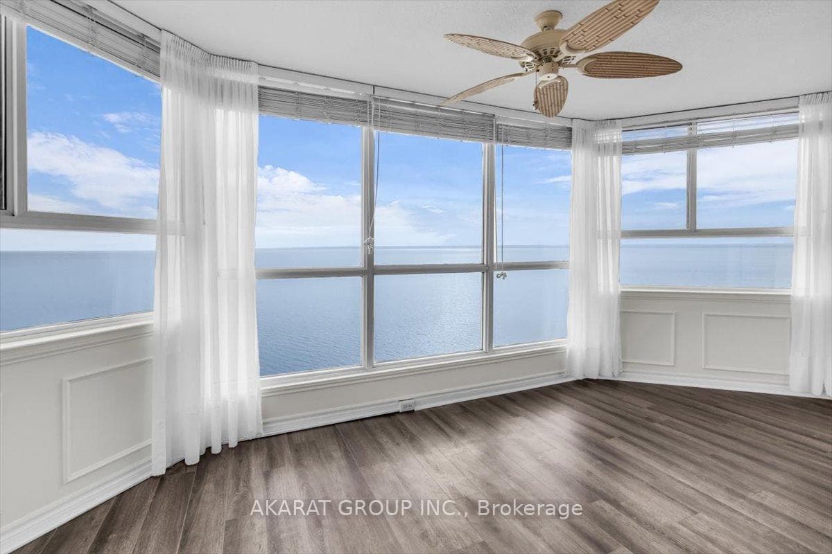 5280 Lakeshore Road Unit 911 photo 10